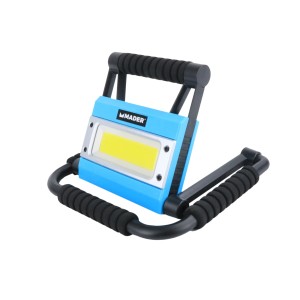 FOCO LED BATERÍA 20W CON SOPORTE...