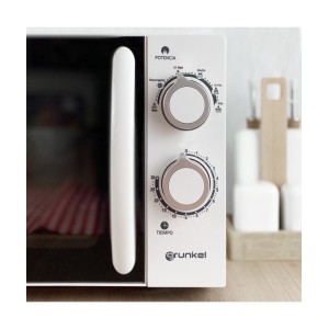 MICROONDAS DE 20L. 700W GRUNKEL