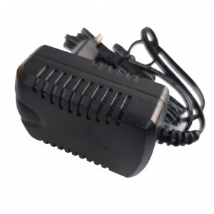 CARGADOR 12V PARA COCHES 33006